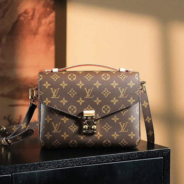 LV 포쉐트 메티스 M44876