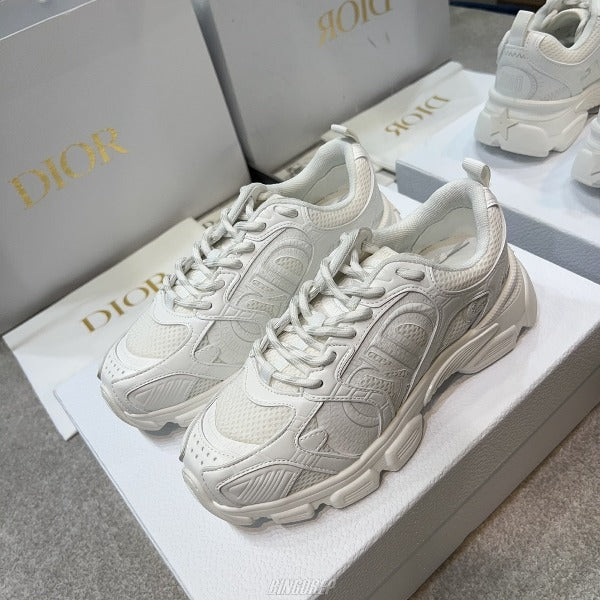 DR 크로노 스니커즈