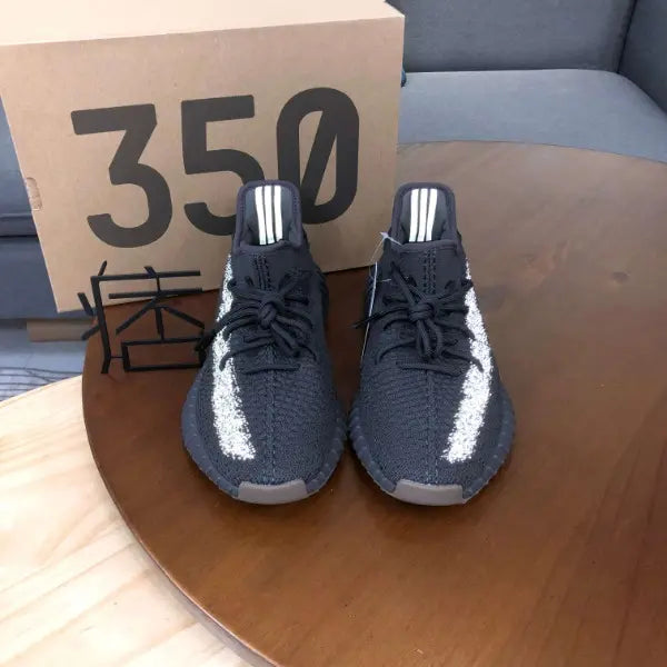 아디다스 이지 부스트 350 V2 신더 리플렉티브