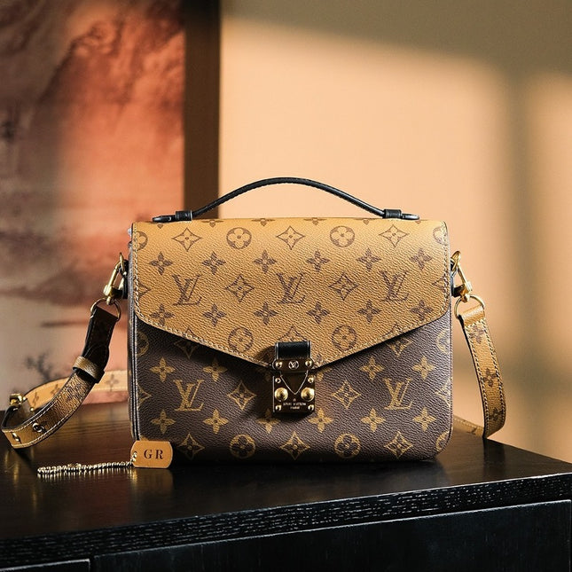 LV 포쉐트 메티스 M44875