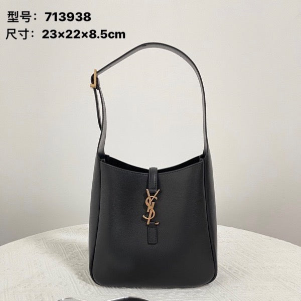 YSL LE5A7 스몰 호보백 713938